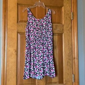 Floral dress with cut out back